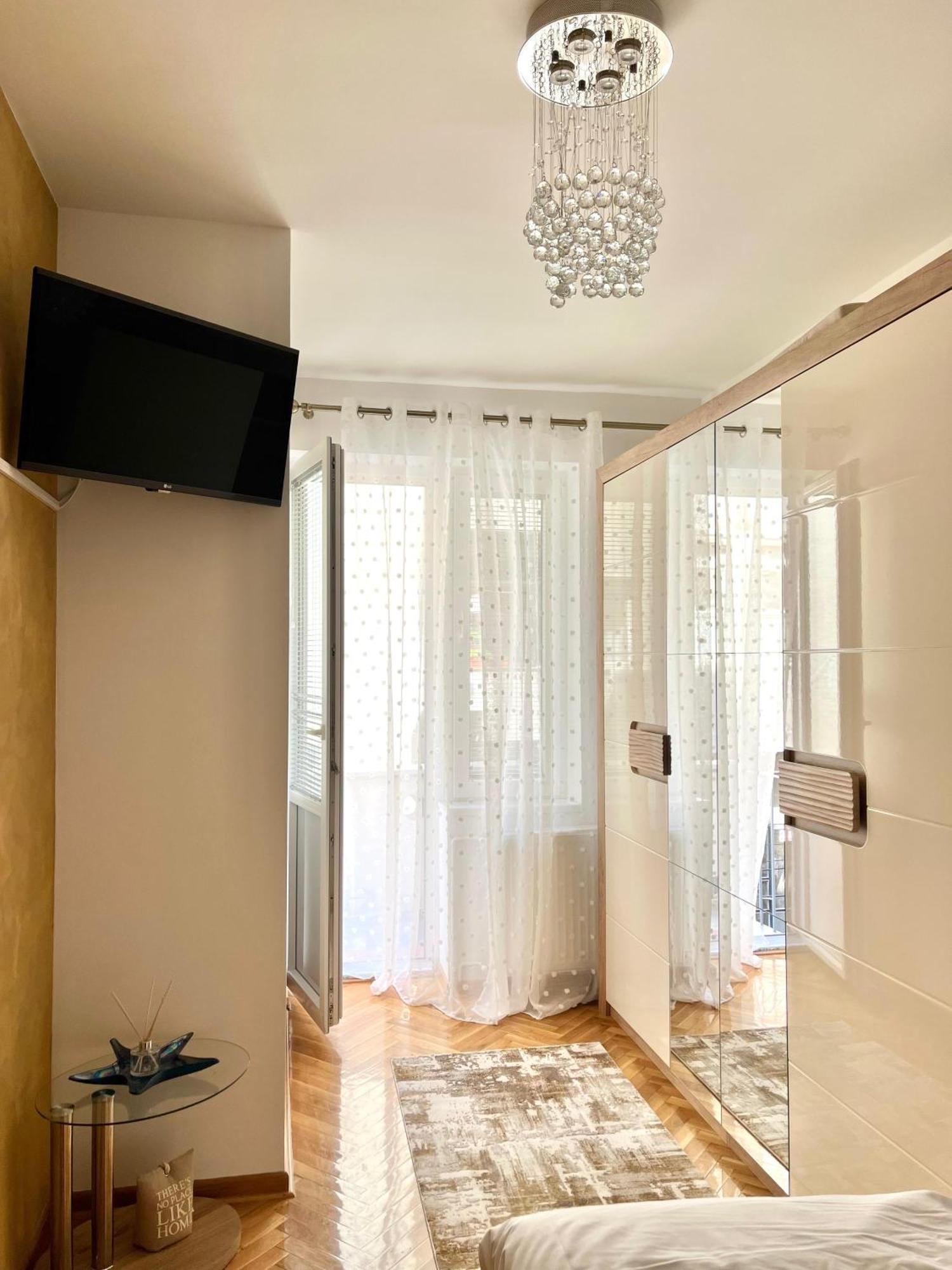 Lumo Apartment Nis Luaran gambar