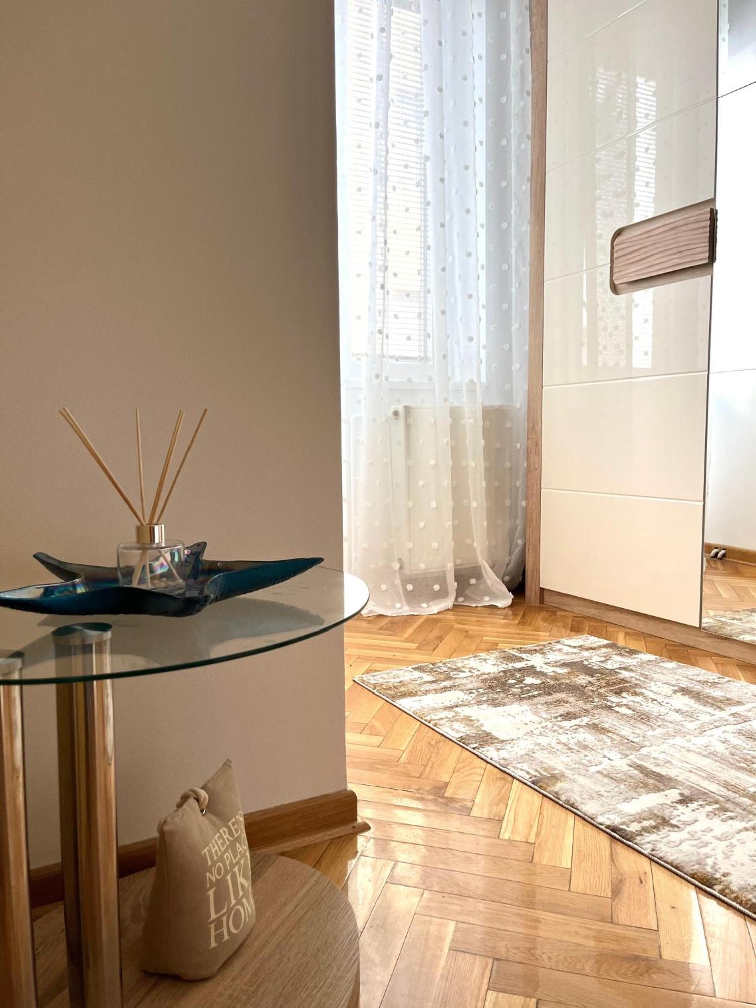 Lumo Apartment Nis Luaran gambar