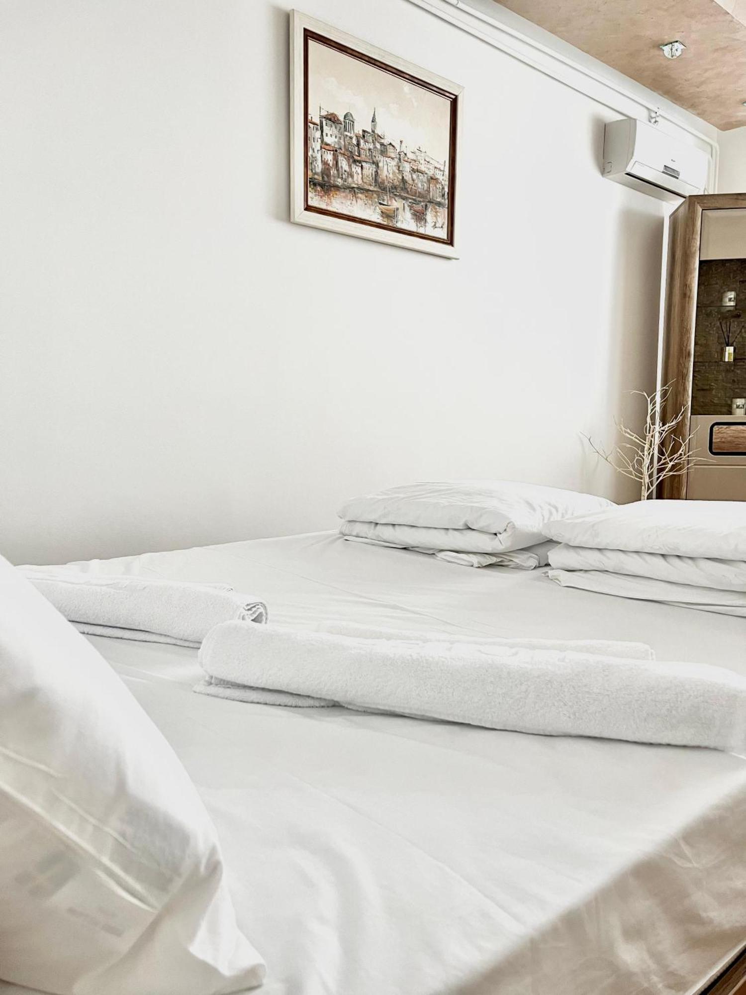 Lumo Apartment Nis Luaran gambar