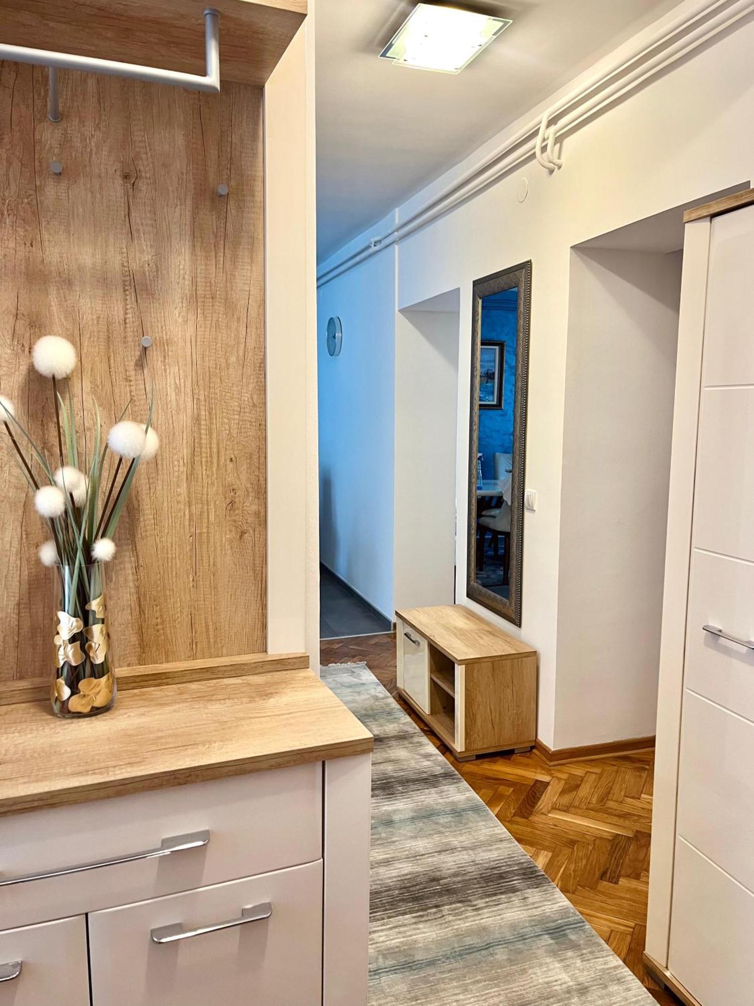 Lumo Apartment Nis Luaran gambar