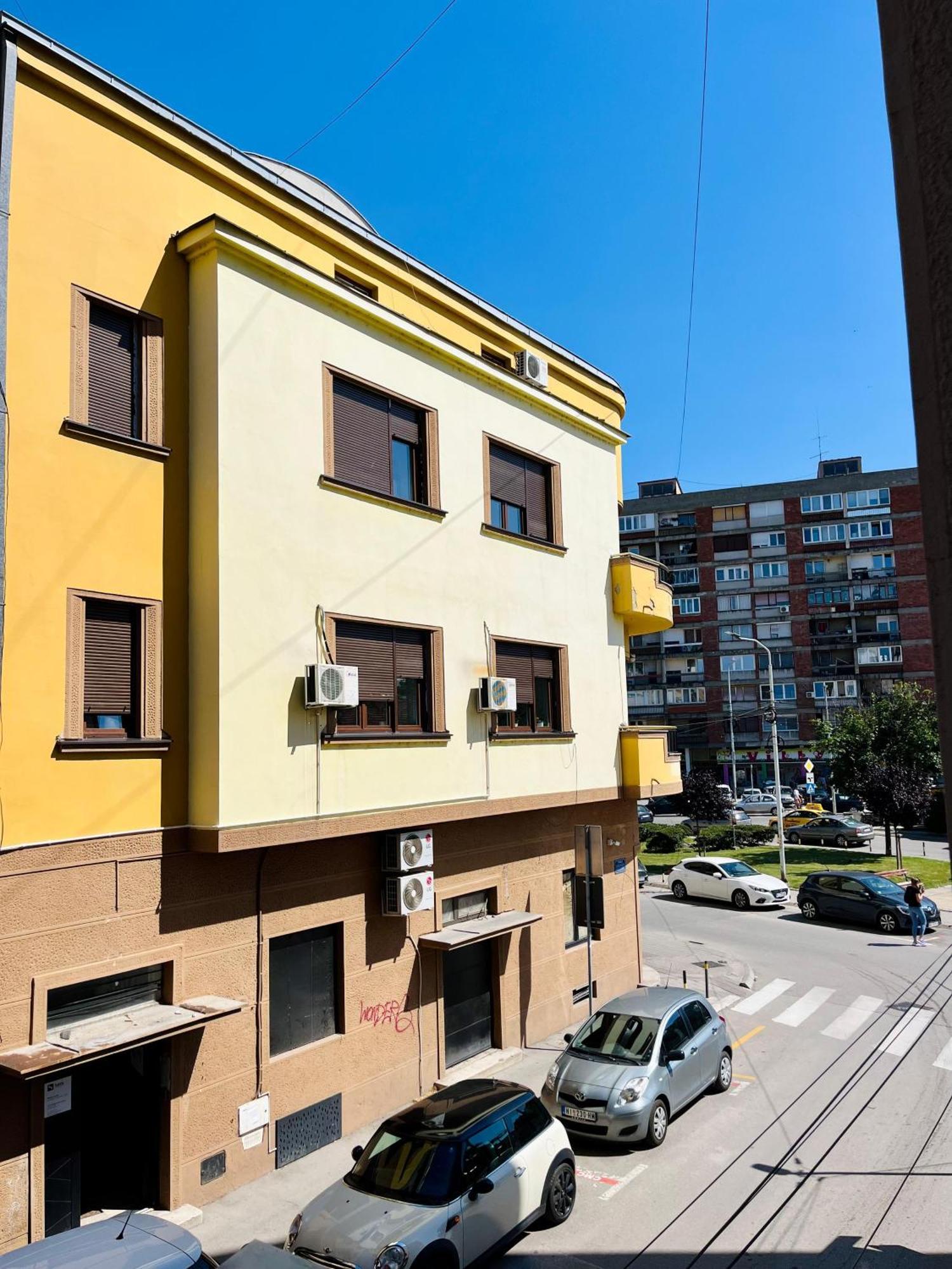 Lumo Apartment Nis Luaran gambar